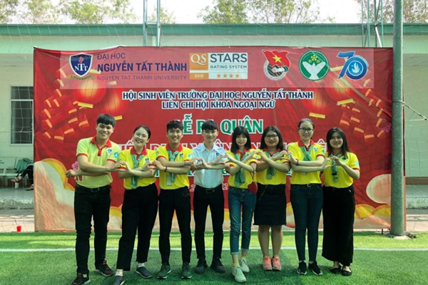 dh nguyen tat thanh lan toa net dep tet van minh 1