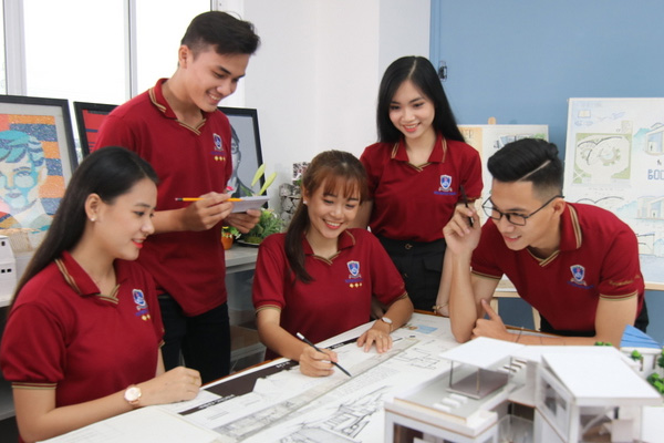 dh-nguyen-tat-thanh-va-hanh-trinh-vuon-tam-quoc-te dh nguyen tat thanh va hanh trinh vuon tam quoc te